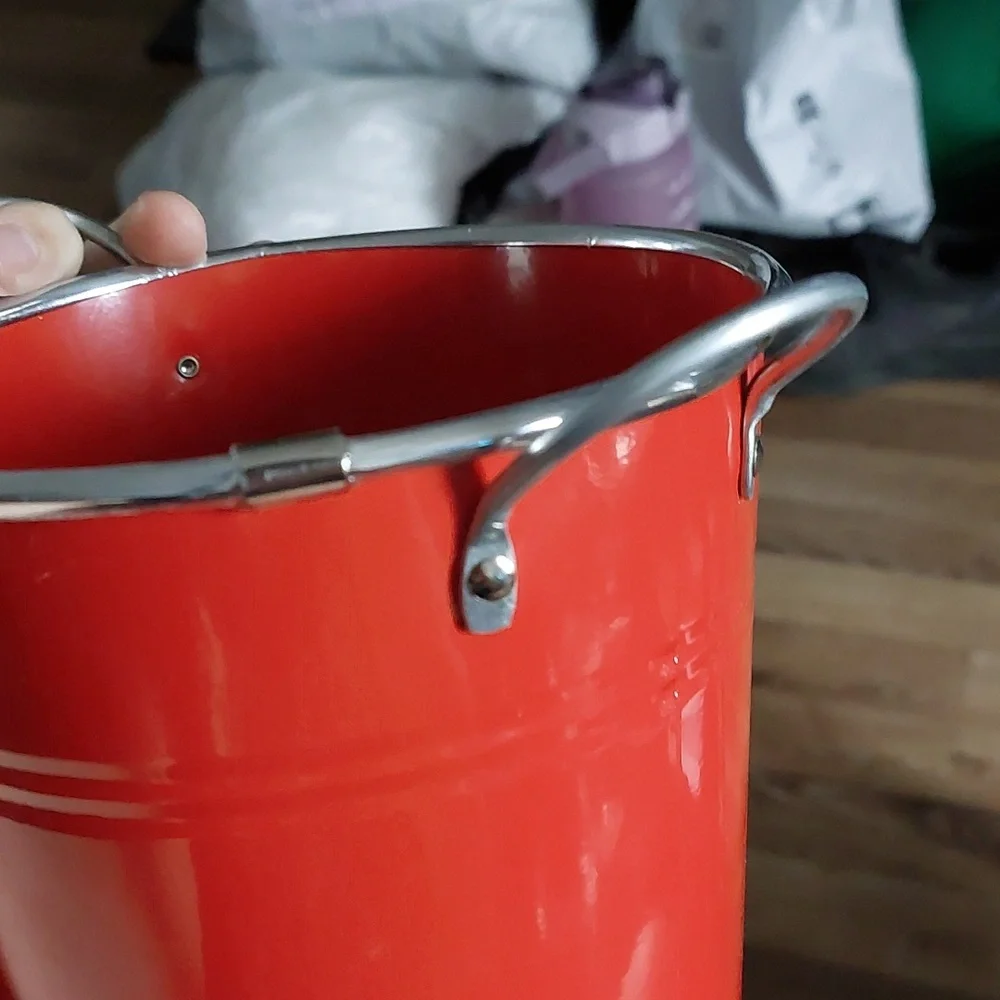 Red tin - Picture 4 of 5